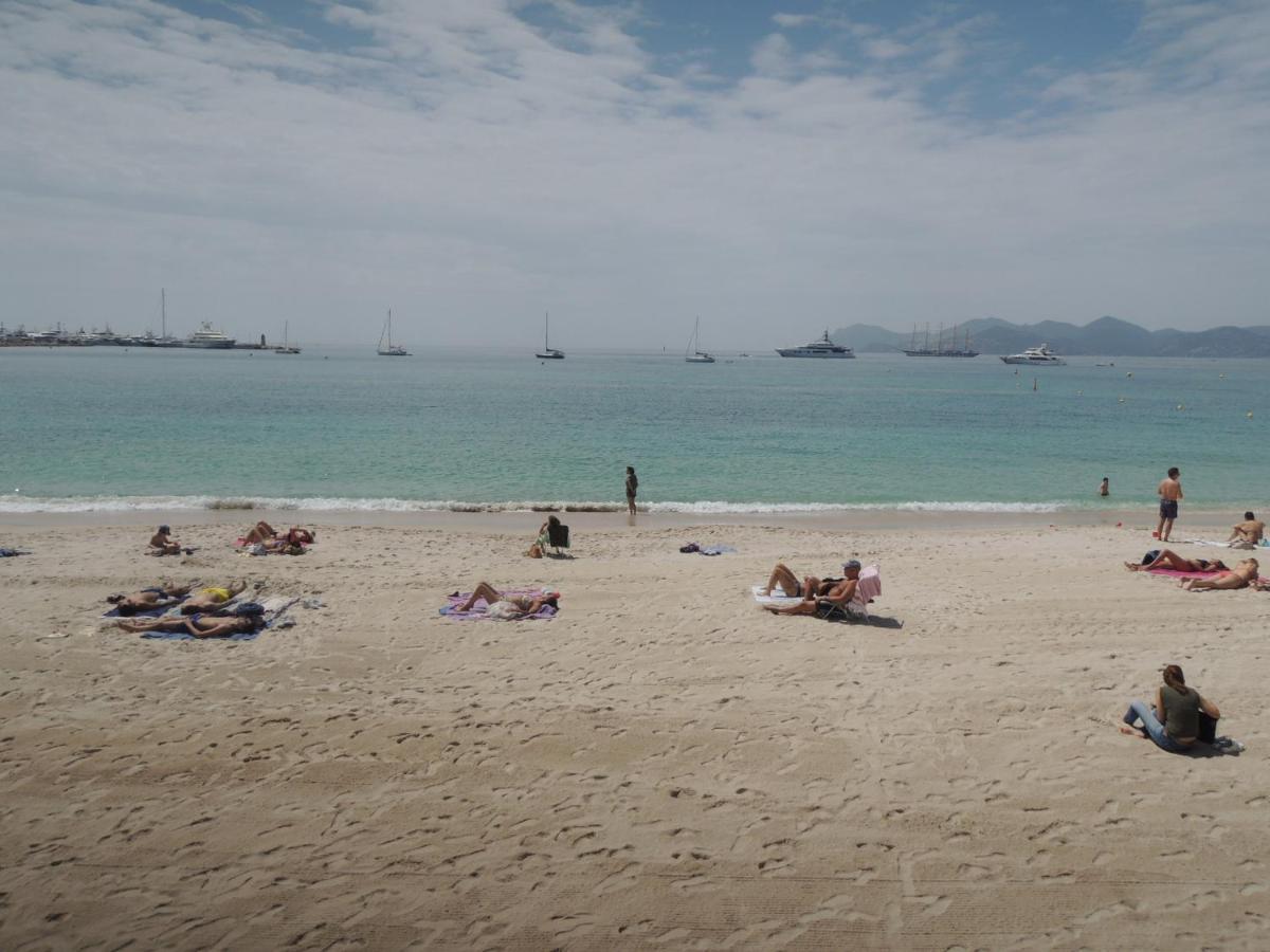 Luxury Family 2Br - Prime Location, Walk To Beach & Shopping, Sunny Balcony - Totolulu Cannes Hoche المظهر الخارجي الصورة