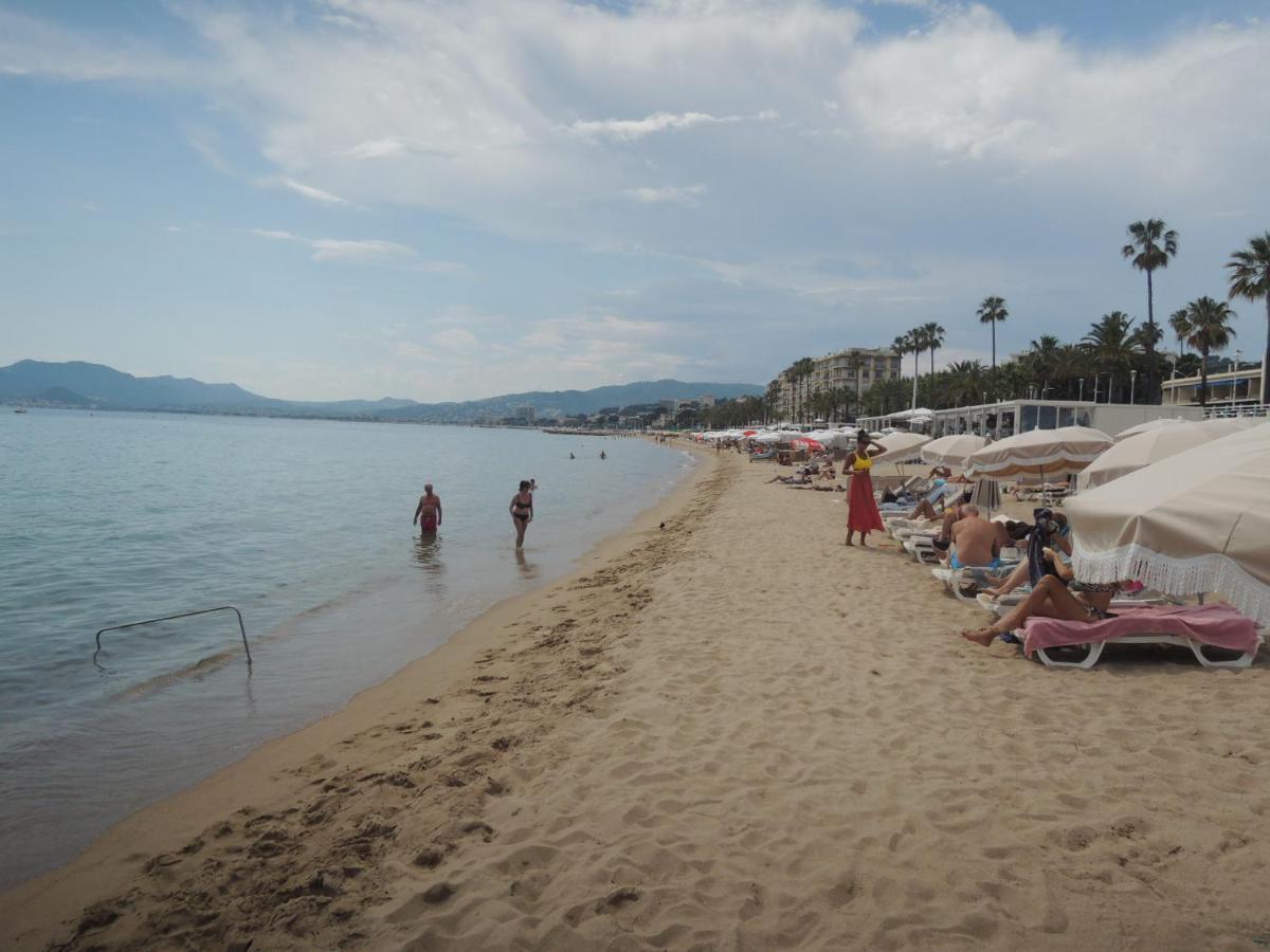 Luxury Family 2Br - Prime Location, Walk To Beach & Shopping, Sunny Balcony - Totolulu Cannes Hoche المظهر الخارجي الصورة
