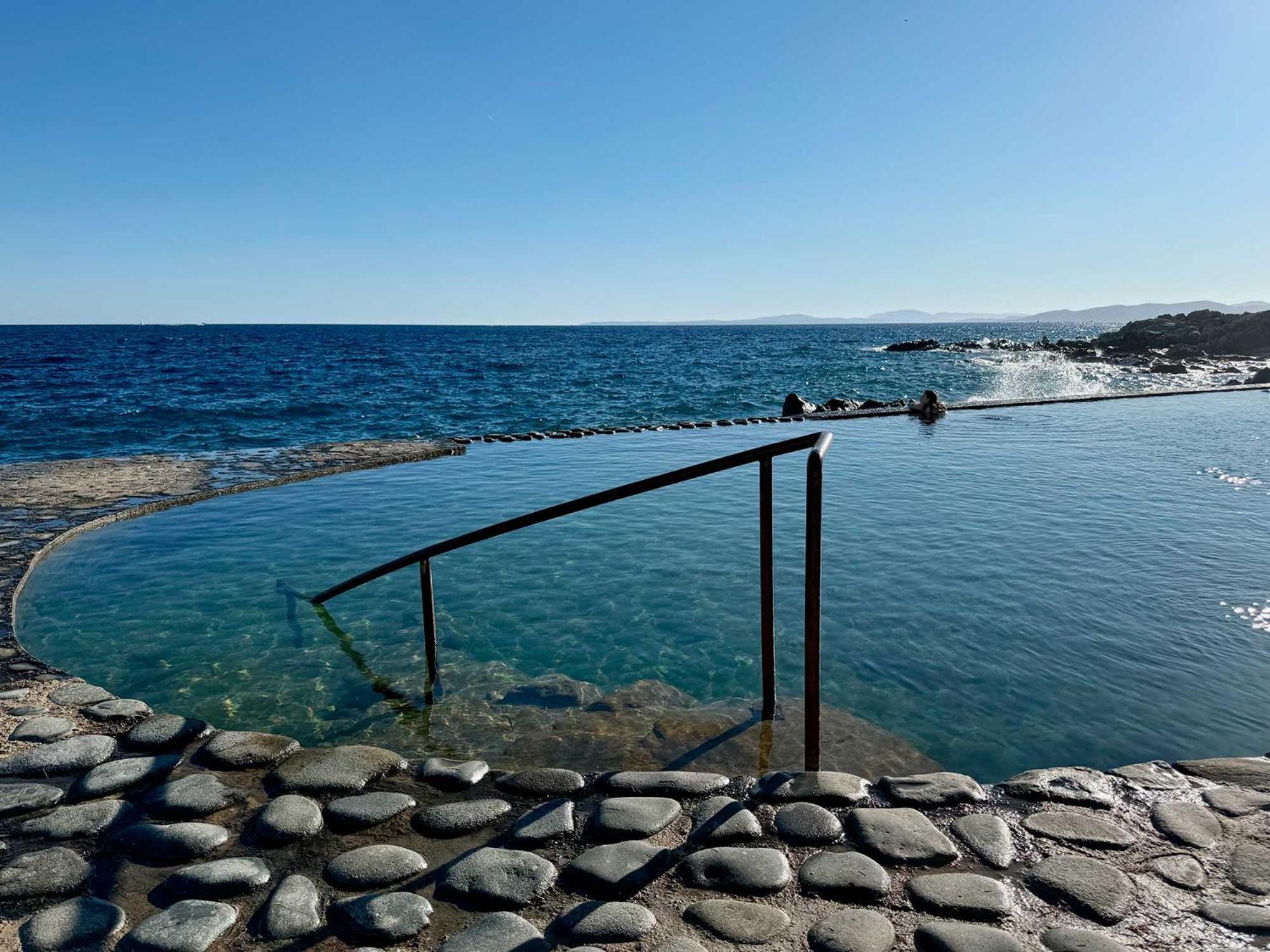 Luxury Family 2Br - Prime Location, Walk To Beach & Shopping, Sunny Balcony - Totolulu Cannes Hoche المظهر الخارجي الصورة